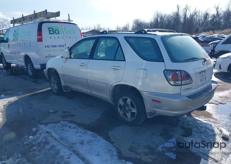 2002 Lexus Rx 300 z USA, uszkodzony, nr VIN JTJGF10UX20133225